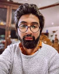 Aaron Marcelo's Instagram, Twitter & Facebook