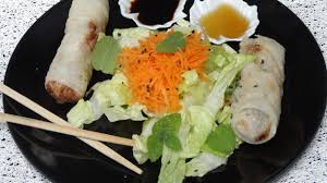 Salade Asiatique Aux Nems Degustee Chez Mon Amie Isabelle Salade Asiatique Nems Salade