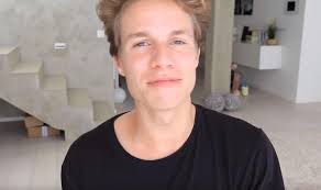 Ansage an concrafter dem minecraft noob! Dusseldorf Concrafter Luca Scharpenberg Will Gratis In Sub Club Chef Kritisiert Shitstorm