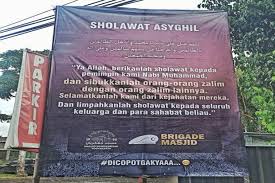 Shlawat terbaru free mp3 download. Habib Rizieq Ditahan Sholawat Asyghil Bertebaran Di Sosmed