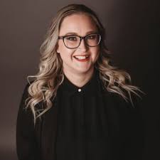 There are so many amazing women working at Digi-Key Electronics and I'm  lucky to have the privilege of working with Kristin from time to time.  Congratulations!