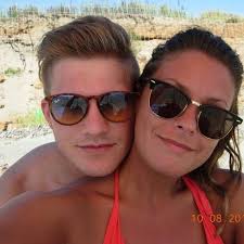 Playing my ps5 through my Samsung TV showing