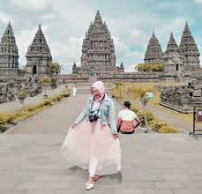 Nggak heran kenapa banyak pengunjung yang berfoto di tempat wisata di jogja ini. 50 Tempat Wisata Jogja Populer 2021 Lokasi Dan Harga Tiketnya