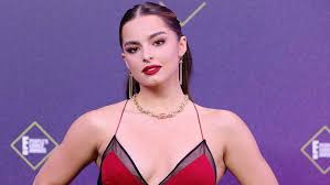 Addison rae appeared to be a ufc correspondent after she shared photos of her at ufc 264. Tiktok Star Addison Rae Reveals Why She Doesn T Let Really Tough Body Criticism Define Her Entertainment Tonight