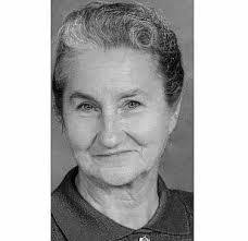 Linda Deckard's Instagram, Twitter & Facebook