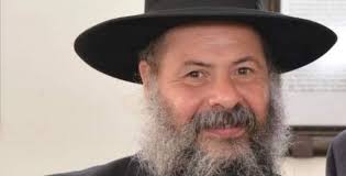 Bonne nouvelle: le rabbin Asher Bitton gravement blessé par un missile à  Ashdod est rentré chez lui
