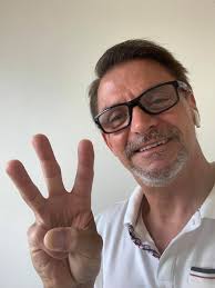 Anyone knows if they giving the 3rd shot of vaccine at the hospital lobby  today?