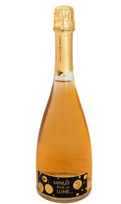 La lune rose elle fera son apparition la veille dans la nuit du 20 au 21 juin. Minuit Sous La Lune Rose Effervescent Drinks Champagne Bottle Bottle
