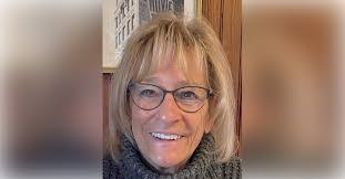 Debbie Defelice's Instagram, Twitter & Facebook