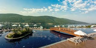 Bodrum'un en güzel koylarından güvercinlik'te, pina yarım ada'sından. Titanic Deluxe Hotel Bodrum Kettal Medias Photos Et Videos 3 Archello