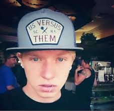 The unknown actor 💔 My head lost in thought My mind numb My conversations  detached As I go through Through another day I play my part I play my roll  My life