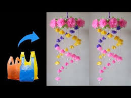 Membuat pajangan dinding unik ternyata nggak sulit, lho. Bunga Hias Dari Plastik Kresek Cantik Bunga Gantung Plastik Wall Hanging Craft Youtube Ide Kerajinan Bunga Gantung Kreatif