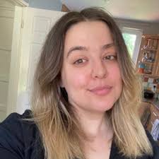 Ellen Russ (@ellen_russ1998)