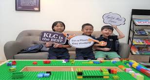 Siswa yang pertama kali ikut kelas bahasa inggris bisa jadi merasa kewalahan dengan seluruh istilah teknis yang digunakan para guru. Memartabatkan Bahasa Melayu Dan Memperkukuh Bahasa Inggeris Klc English Language Centre