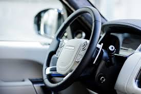 The power steering system relies on several mechanical parts. How Does A Power Steering Work Cars And Motors Online