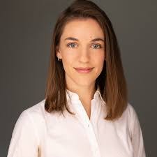 Michelle Brown's Instagram, Twitter & Facebook