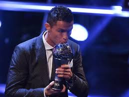 Auf die shortlist hat es der kroate aus zehn mach drei. Cristiano Ronaldo Zum Funften Mal Fifa Weltfussballer Sn At