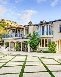 Live Like Hannah Brown Home Featured On The Bachelorette For Sale Bachelorette Mansions House Styles