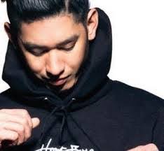 Tracey Seidel's Instagram, Twitter & Facebook