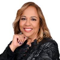 Yolanda Lilly's Instagram, Twitter & Facebook