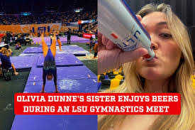 Arianna Patterson's Instagram, Twitter & Facebook