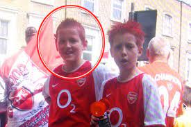 Compare harry kane to top 5 similar players similar players are based on their statistical profiles. Harry Kane In An Arsenal Shirt Again A New Picture Emerges Of Tottenham S Derby Hero In A Gunners Kit Mirror Online