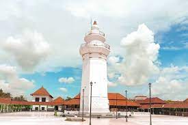 Wisata religi ziarah keliling banten. 9 Wisata Religi Di Banten Yang Kental Dengan Unsur Agama Islam