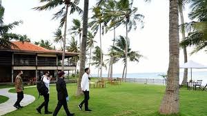 Pantai balekambang malang misteri tiket masuk penginapan di gambar 2019 jawa timur lokasi bungalow alamat angker sekitar villa bantur fasilitas hotel info indonesia kabupaten jalan ke akses. Pesona Pantai Solong Wisata Alam Banyuwangi Dengan Jajaran Villa Villa Cantik Tribun Travel