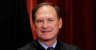 US flag is sacred, White House says, amid flap involving Supreme Court's  Alito