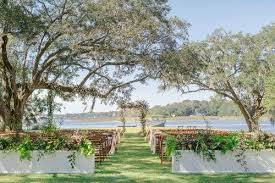 10 Dreamy Wedding Ceremony Locations In Charleston Sc A Lowcountry Wedding Blog Magazine Charleston Savannah Hilton Head Myrtle Beach In 2020 Myrtle Beach Wedding Wedding Venues Beach Dreamy Wedding