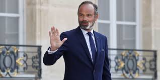 Depuis le début du confinement, edouard philippe enchaîne les apparitions télévisées et les allocutions à l'assemblée nationale. La Barbe D Edouard Philippe La Chronique De Teresa Cremisi