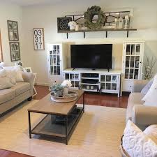 363 Likes 25 Comments Thelittlepinefarmhouse On Instagram Clean House 60 Degrees Farm House Living Room Living Room Tv Stand Farmhouse Decor Living Room