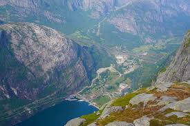 Climbing and bouldering in lysebotn. Kjeragbolten Hike In Norway How To Get To Kjerag Boulder Unusual Traveler