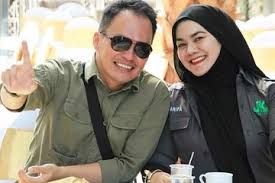 Sarita abdul mukti saat touring bersama komunitas jeep. Bertemu Faisal Harris Di Momen Ulang Tahun Anaknya Sarita Abdul Mukti Sindir Pedas Soal Jennifer Dunn Netizen Geger Karena Hal Ini Semua Halaman Pop Grid Id