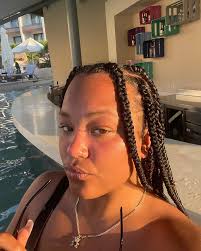 ATTENTION LADIES !!! Let me talk to you right quick... I feel like a lot of  us have lost our way ! Do not take this quarantine lightly, take this time  to