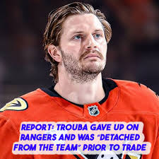 The pic behind the story. Steve makes sure the first thing Justin's feet  touches is Texas soil.