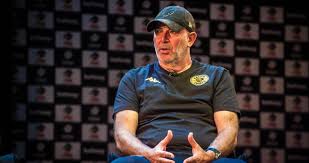 𝗡𝗮𝗯𝗶 𝗿𝗲𝘃𝗲𝗮𝗹𝘀 𝗵𝗶𝘀 𝗼𝗻𝗲 '𝗰𝗼𝗻𝗱𝗶𝘁𝗶𝗼𝗻 𝘁𝗼 𝘀𝘁𝗮𝘆'  𝗮𝘁 𝗖𝗵𝗶𝗲𝗳𝘀 Kaizer Chiefs coach Nasreddine Nabi has revealed his  condition to remain at the club next season amid the rumours linking with  an exit