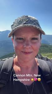 Hilary Thornton's Instagram, Twitter & Facebook