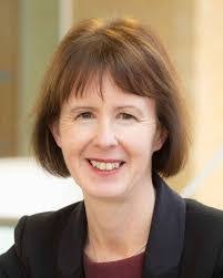 Suzanne Parkinson's Instagram, Twitter & Facebook