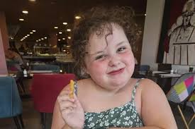 Ashington 'hero' seven-year-old who alerted mam to young child hanging from  window ledge