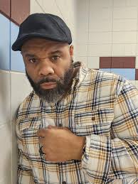 AJ Ghent Singing Guitar Vibes