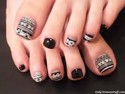 Beautiful and nourished feet are a must have for every woman, regardless of age. 15 Cute Toe Nail Designs Ideas Easy Toenail Art