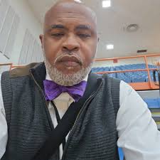 WHENEVER I SEE A BOW TIE I IMMEDIATELY TUNE OUT, BECAUSE I KNOW THE BROTHER  DOESN'T HAVE A MIND OF HIS OWN.