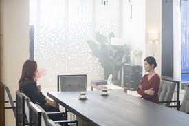 Some even say that the bloody revenge played by lee ji ah, kim so yeon, and eugene is the 'ultimate kim soon ok world.' the world of kim's works has recently been the subject of online memes. Eugene And Kim So Yeon Partner Up With Determination In The Penthouse 2 Soompi