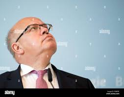 Berlin, Germany. 17th July, 2018. Peter Altmaier (CDU), German Minister for  Economic Affairs and Energy, during a joint press conference with Sefcovic,  European Commissioner for the Energy Union. Credit: Soeren Stache/dpa/Alamy  Live