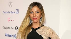 Die fans sind ganz aus dem häuschen. Gulcan Kamps Aus Und Vorbei Sie Wagt Einen Neuanfang Auf Mallorca Intouch