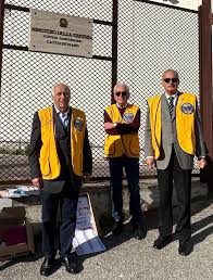 Castelvetrano, dai Lions materiale scolastico per i detenuti - Distretto  Lions 108 Yb Sicilia