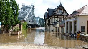 Juli 2021, 19:30 uhr heute wirds heiß im schillergarten. Datei Schillergarten Dresden Im Hochwasser 4 Jpg Wikipedia