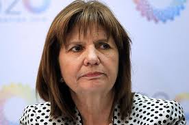 See more of patricia bullrich on facebook. Patricia Bullrich Trotta Tendria Que Haber Renunciado Por Dignidad Personal Radio Mitre