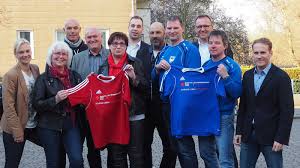 Maybe you would like to learn more about one of these? Ex Football Ref Howard Webb Blows Final Whistle On His Marriage And Books Dates With German Official